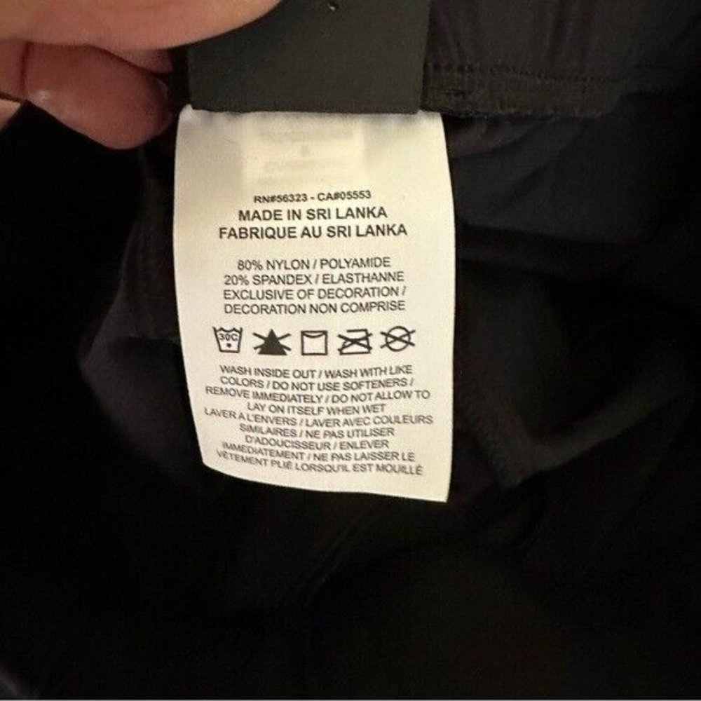 Nike Bliss Luxe Women's Slim Fit Training Pants Joggers BlackCV5848-010 Small - Picture 10 of 12